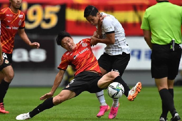 Nhận định, soi k&egrave;o Nagoya Grampus vs Vissel Kobe, 13h00 ng&agrave;y 19/2