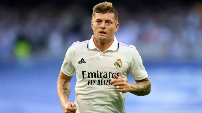 Toni Kroos ủng hộ Super League, thẳng thừng ch&ecirc; bai UEFA