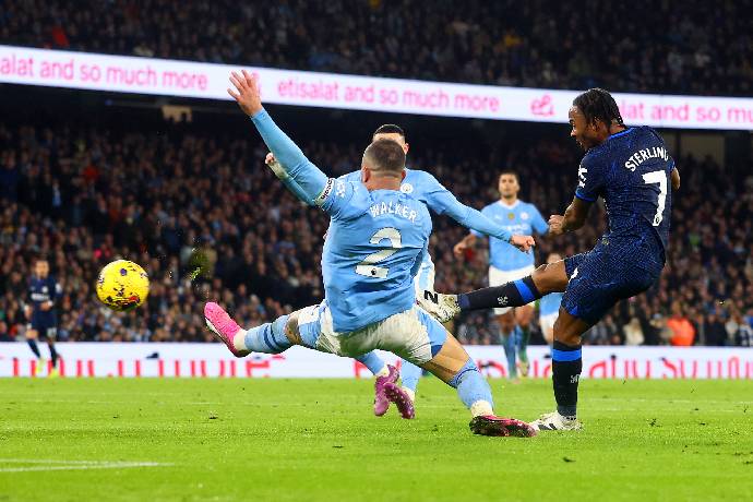 Bị người cũ 'h&agrave;nh hạ', Man City su&yacute;t thua Chelsea