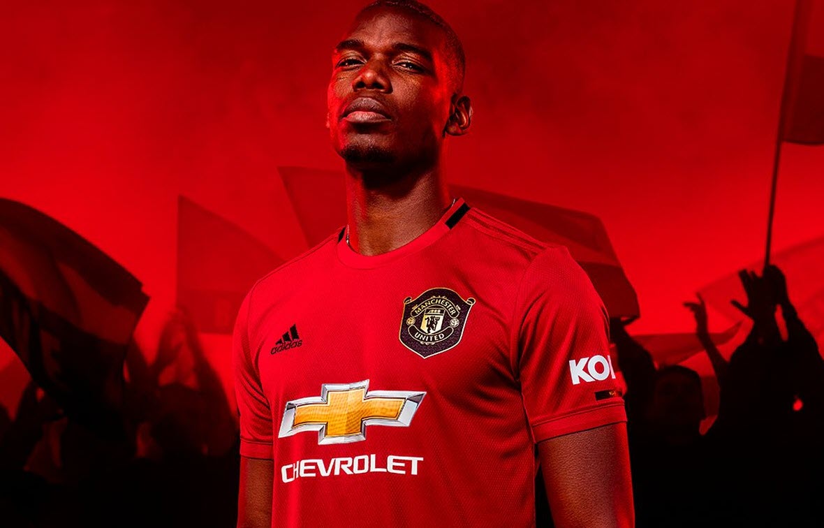 Lộ &aacute;o s&acirc;n nh&agrave; MU m&ugrave;a 2020/21