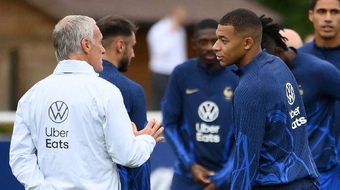 Deschamps 'thăng chức' cho Mbappe tr&ecirc;n tuyển Ph&aacute;p