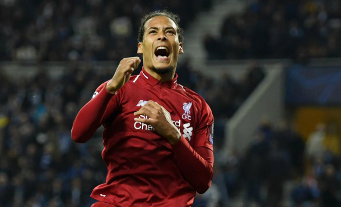 Liverpool đụng Barcelona ở b&aacute;n kết C&uacute;p C1, Van Dijk tuy&ecirc;n chiến Messi