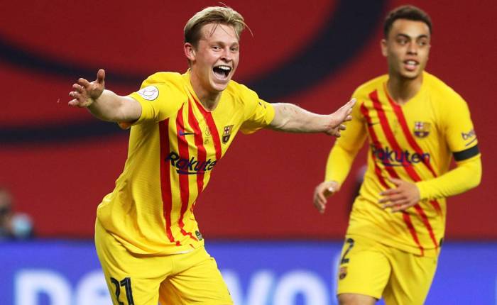 Frenkie de Jong t&aacute;i lập kỳ t&iacute;ch của Messi ở chung kết C&uacute;p Nh&agrave; vua
