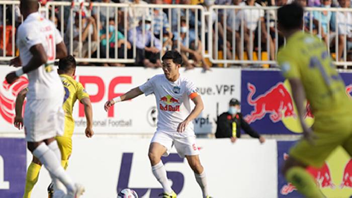 Video HAGL 1-0 H&agrave; Nội FC: Xu&acirc;n Trường rực s&aacute;ng, HAGL nối d&agrave;i mạch thắng