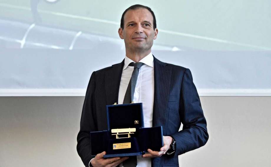 HLV Max Allegri chia tay Juventus v&agrave;o cuối m&ugrave;a