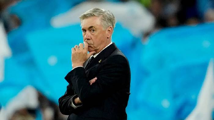 Ancelotti l&agrave;m r&otilde; tương lai sau thảm bại trước Man City