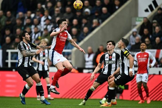 Soi k&egrave;o phạt g&oacute;c Arsenal vs Newcastle, 22h30 ng&agrave;y 18/5