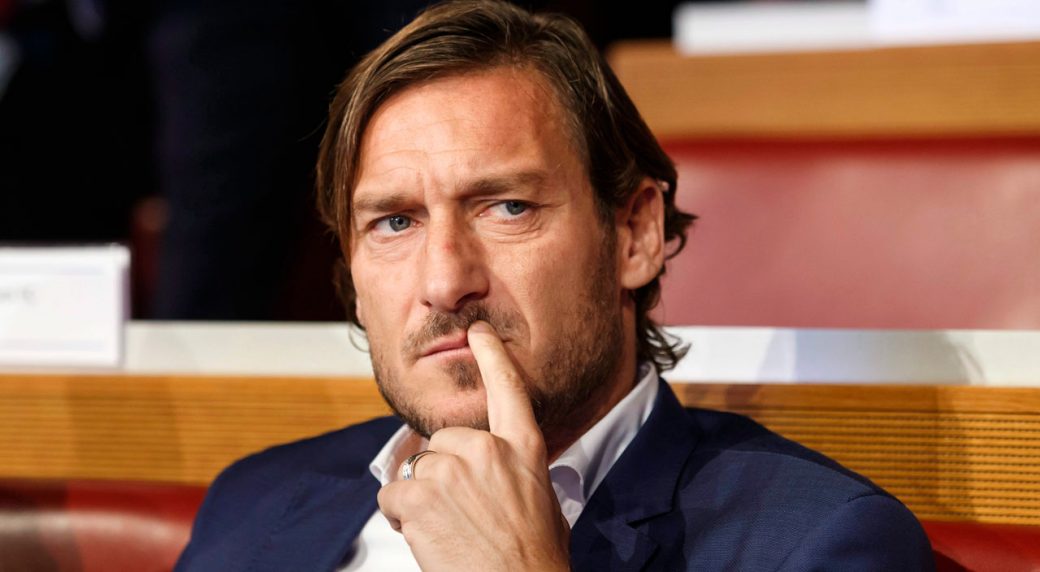 Roma đ&aacute;p trả c&aacute;o buộc của Totti: 'Tất cả chỉ l&agrave; bịa đặt'