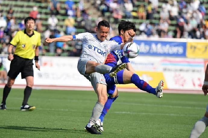 Soi k&egrave;o phạt g&oacute;c Albirex Niigata vs Blaublitz Akita, 12h ng&agrave;y 19/6