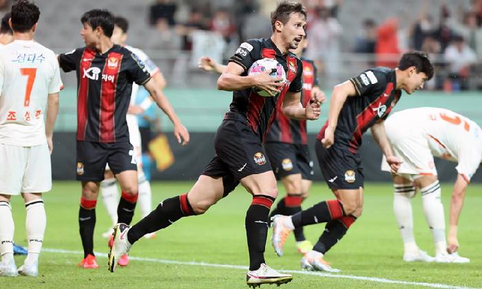 Soi k&egrave;o phạt g&oacute;c Suwon Bluewings vs Seoul, 17h30 ng&agrave;y 19/6