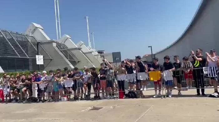 Ng&ocirc;i sao duy nhất khiến CĐV Juventus biểu t&igrave;nh, cầu xin đừng rước về