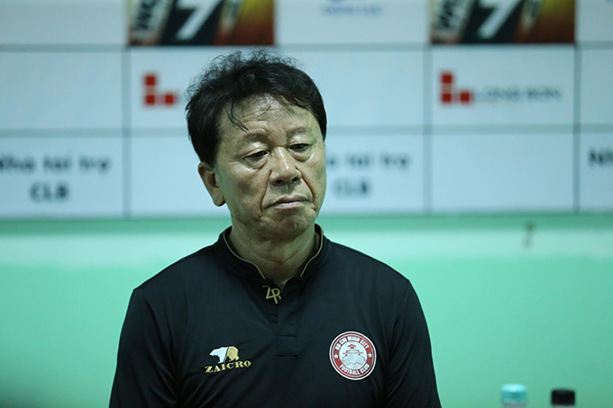 HLV TP.HCM: &ldquo;Ch&uacute;ng t&ocirc;i chưa bao giờ đặt mục ti&ecirc;u v&ocirc; địch&rdquo;