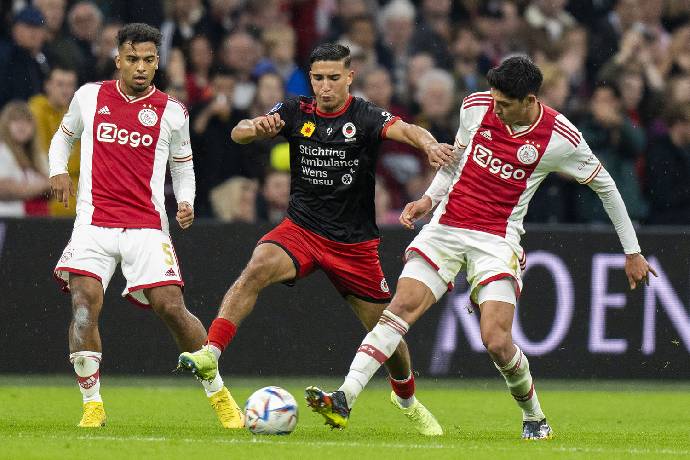 M&aacute;y t&iacute;nh dự đo&aacute;n b&oacute;ng đ&aacute; 19/8: Excelsior vs Ajax Amsterdam