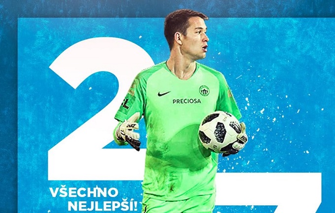 Thủ m&ocirc;n Filip Nguyễn h&aacute;o hức chờ ng&agrave;y kho&aacute;c &aacute;o ĐT Việt Nam