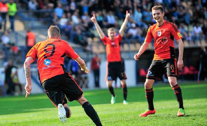 Nhận định, soi k&egrave;o Dynamo Diviaky vs Ruzomberok, 21h00 ng&agrave;y 18/9: Th&agrave;nh t&iacute;ch tương tự