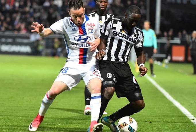 Nhận định, soi k&egrave;o Lyon vs Angers, 1h45 ng&agrave;y 20/9: Chật vật