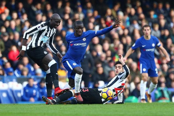 Dự đo&aacute;n Chelsea vs Newcastle (21h 19/10) bởi Michael Ballack