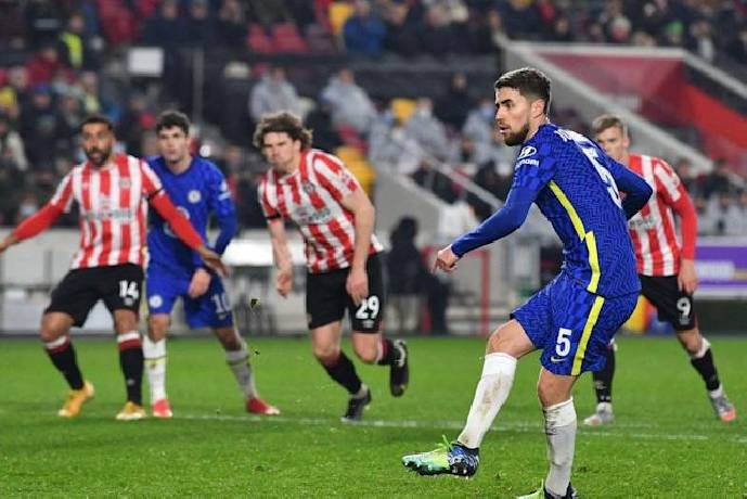 Soi k&egrave;o phạt g&oacute;c Brentford vs Chelsea, 1h30 ng&agrave;y 20/10
