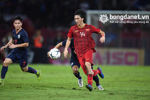 Việt Nam vs Th&aacute;i Lan c&ograve;n 1 ng&agrave;y: Thầy tr&ograve; HLV Park Hang-seo hưởng lợi tr&ecirc;n BXH FIFA