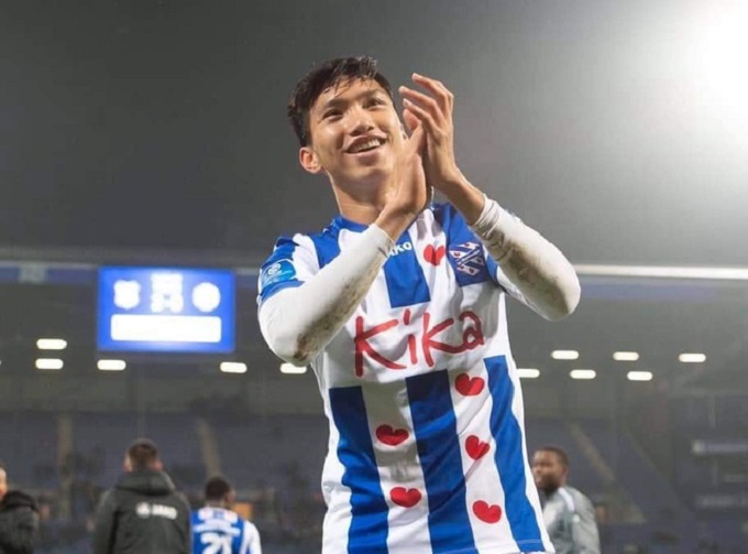Văn Hậu n&oacute;i g&igrave; sau m&agrave;n ch&agrave;o s&acirc;n ở Heerenveen?