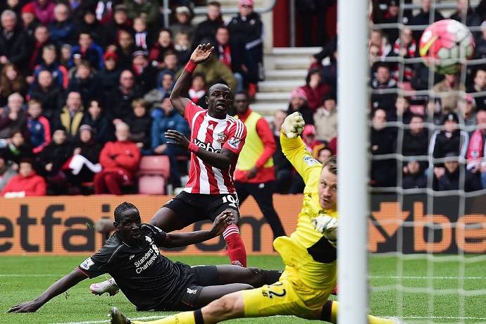 Soi k&egrave;o phạt g&oacute;c Southampton vs Liverpool, 3h00 ng&agrave;y 19/12