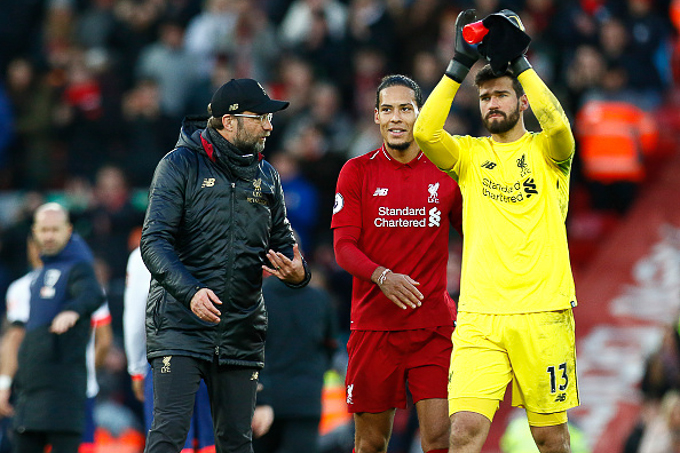 Thủ th&agrave;nh Liverpool tự tin thắng Bayern d&ugrave; với h&agrave;ng thủ chắp v&aacute;