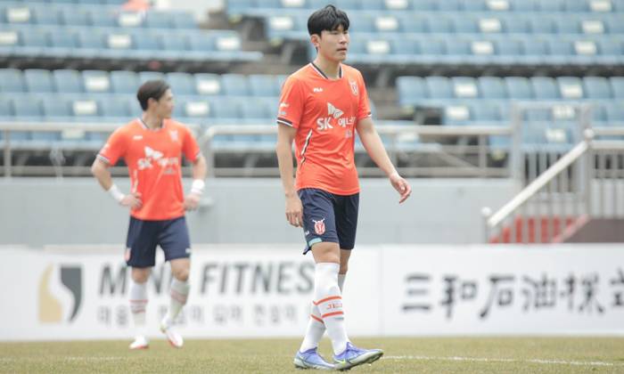 Nhận định, soi k&egrave;o Jeju vs Pohang Steelers, 12h ng&agrave;y 20/2