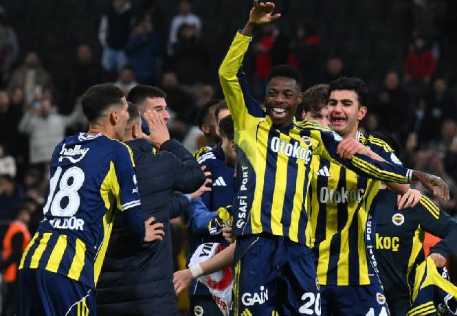 Nhận định, soi k&egrave;o Fenerbahce vs Nottingham, 00h45 ng&agrave;y 20/2: Binh h&ugrave;ng tướng mạnh