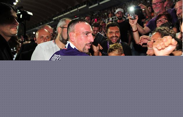 Franck Ribery c&oacute; nghĩa cử cao đẹp trong những ng&agrave;y dịch Covid-19