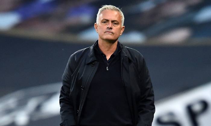 Tottenham v&agrave; Jose Mourinho c&aacute;n mốc buồn sau khi bị loại khỏi Europa League
