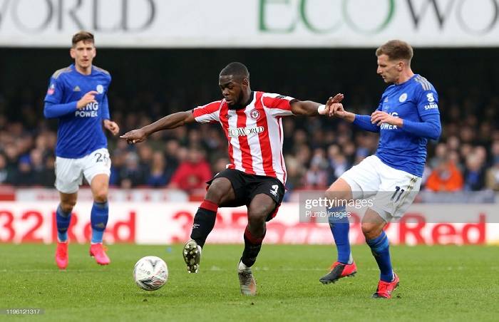 Soi k&egrave;o phạt g&oacute;c Leicester vs Brentford, 21h ng&agrave;y 20/3