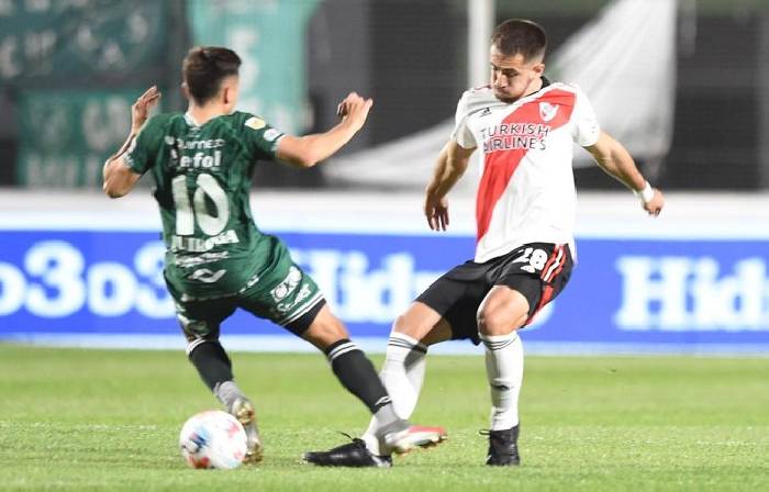 Soi k&egrave;o phạt g&oacute;c Sarmiento Junin vs River Plate, 7h30 ng&agrave;y 20/3