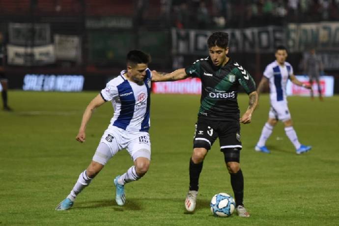 Soi k&egrave;o phạt g&oacute;c Talleres C&oacute;rdoba vs Banfield, 07h30 ng&agrave;y 20/3