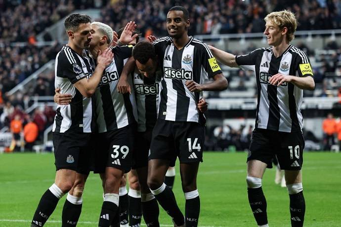 Chuy&ecirc;n gia Tony Ansell dự đo&aacute;n Aston Villa vs Newcastle, 23h30 ng&agrave;y 19/4