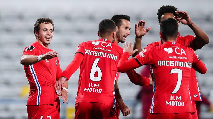 Nhận định, soi k&egrave;o CD Nacional vs Gil Vicente, 21h30 ng&agrave;y 19/4: Thắng để trụ hạng