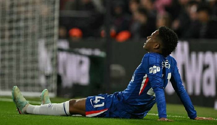 Estevao d&iacute;nh chấn thương, nguy cơ lỡ hẹn với World Cup