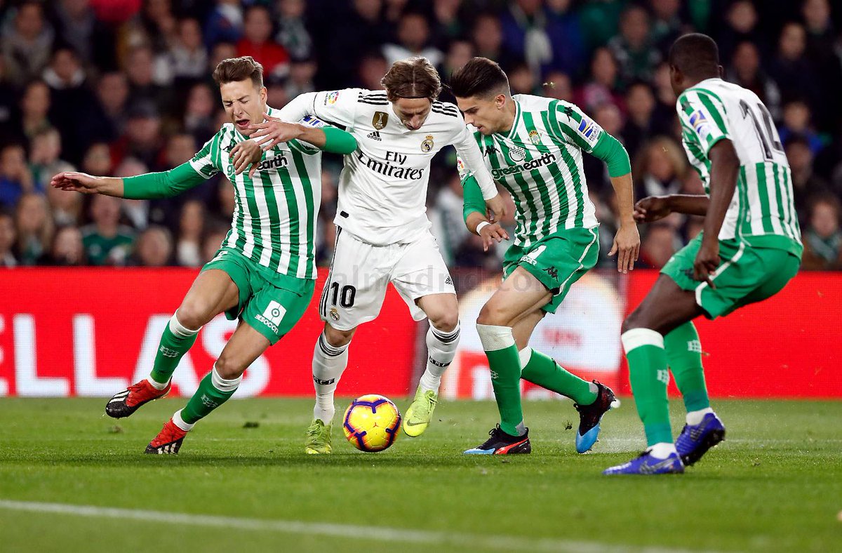 Dự đo&aacute;n Real Madrid vs Betis (17h 19/5) bởi Evening Standard