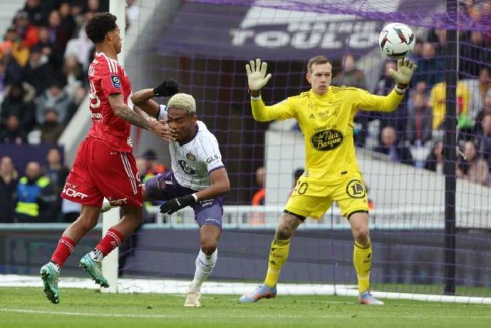 Nhận định, soi k&egrave;o Toulouse vs Brest, 2h00 ng&agrave;y 20/5: Hướng về Top 3