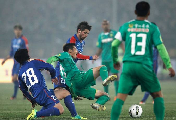 Soi k&egrave;o phạt g&oacute;c Rongcheng vs Meizhou Hakka, 16h30 ng&agrave;y 20/6