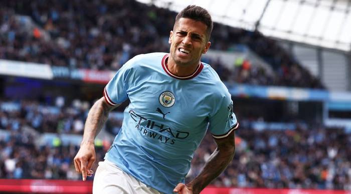 &ldquo;Ch&ecirc;&rdquo; Barca, sao Man City t&igrave;m đường gia nhập Real Madrid