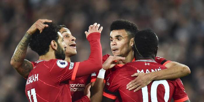 Đại gia Ả Rập ch&iacute;nh thức gửi đề nghị 50 củ cho sao Liverpool