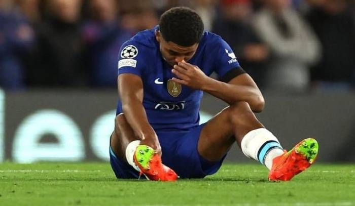Trụ cột Chelsea gặp chấn thương nặng, nguy cơ nghỉ cả m&ugrave;a?