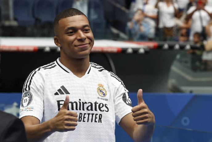 Gi&aacute; trị thương hiệu của Real Madrid nhảy vọt sau khi c&oacute; Mbappe