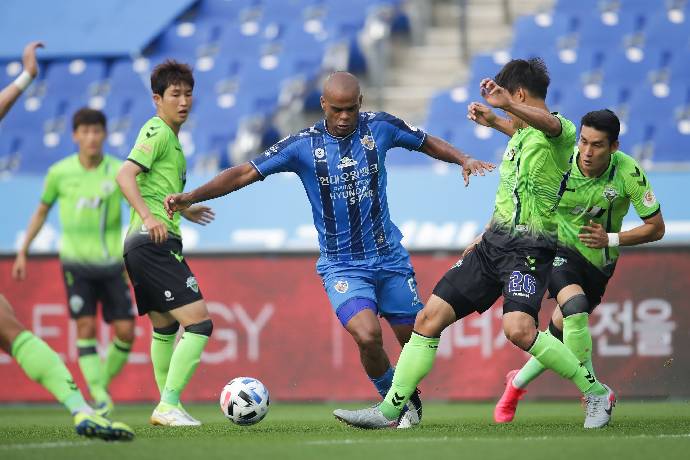 Nhận định, soi k&egrave;o Ulsan Hyundai vs Jeonbuk Motors, 17h00 ng&agrave;y 19/8
