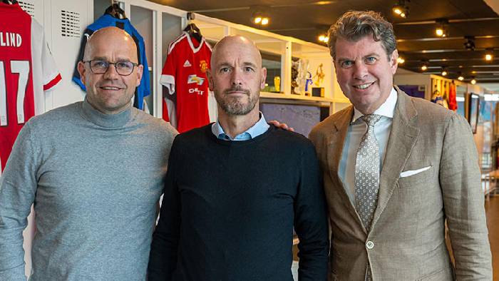 Căng! Nh&acirc;n vi&ecirc;n tố c&aacute;o 'phe Ten Hag' lợi dụng M.U để 'trục lợi'