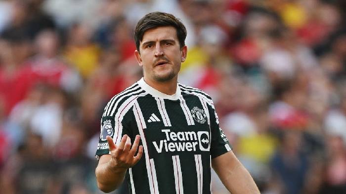 Man United 'thua đau', Maguire c&oacute; h&agrave;nh động l&agrave;m CĐV 'kh&oacute; chịu'