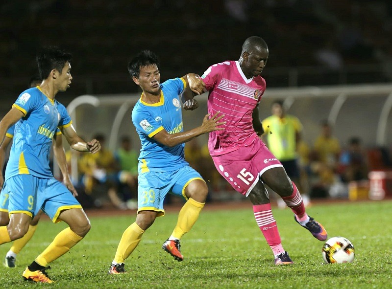 Nhận định b&oacute;ng đ&aacute; Kh&aacute;nh H&ograve;a vs S&agrave;i G&ograve;n, 17h00 ng&agrave;y 19/10: Kh&ocirc;ng c&ograve;n đường l&ugrave;i