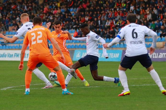 Soi k&egrave;o t&agrave;i xỉu Van Yerevan vs Urartu h&ocirc;m nay, 18h ng&agrave;y 19/10