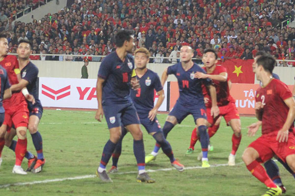 H&ograve;a Th&aacute;i Lan, ĐT Việt Nam đứng thứ bao nhi&ecirc;u tr&ecirc;n BXH FIFA?