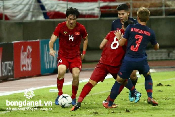 Tỷ lệ k&egrave;o nh&agrave; c&aacute;i Việt Nam vs Th&aacute;i Lan mới nhất, b&aacute;n kết lượt đi AFF Cup